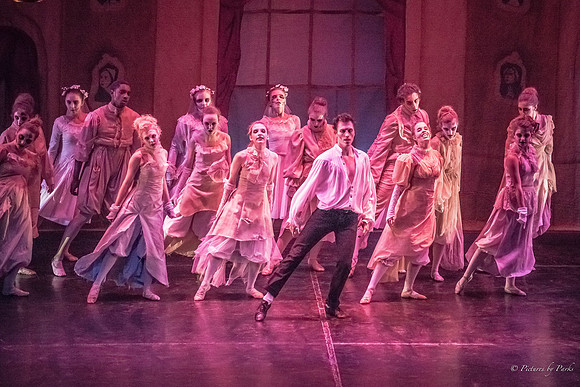 2013 Ghosts by The Griffin Ballet Theatre