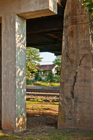 6th St Bridge & Train 081511