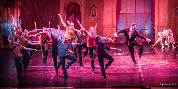 2013 Ghosts by The Griffin Ballet Theatre