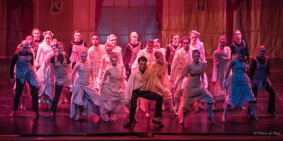 2013 Ghosts by The Griffin Ballet Theatre