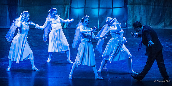 2013 Ghosts by The Griffin Ballet Theatre