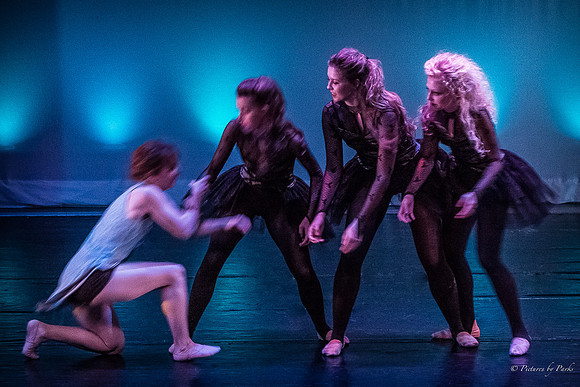 2013 Ghosts by The Griffin Ballet Theatre