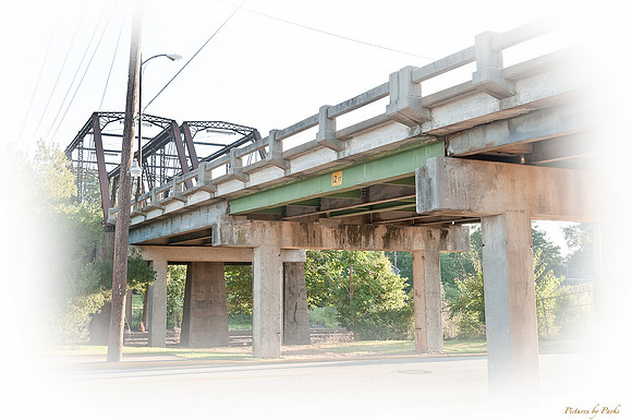 6th St Bridge & Train 081511