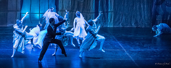 2013 Ghosts by The Griffin Ballet Theatre
