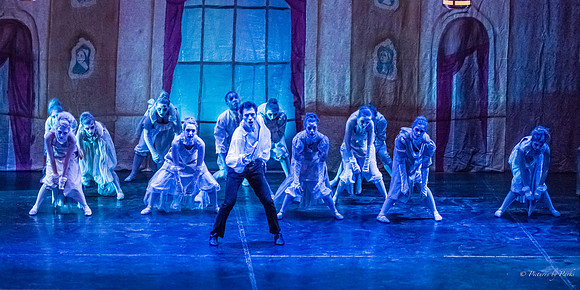 2013 Ghosts by The Griffin Ballet Theatre