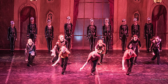 2013 Ghosts by The Griffin Ballet Theatre