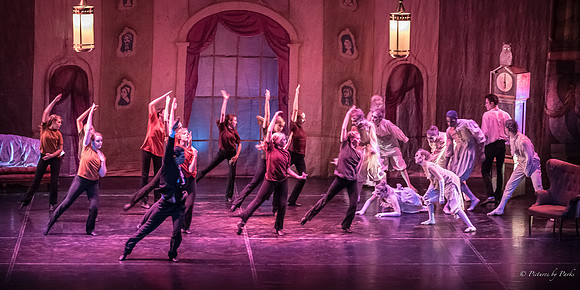 2013 Ghosts by The Griffin Ballet Theatre