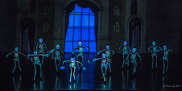 2013 Ghosts by The Griffin Ballet Theatre