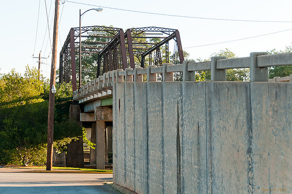6th St Bridge & Train 081511