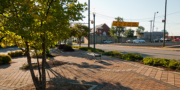 6th St Bridge & Train 081511