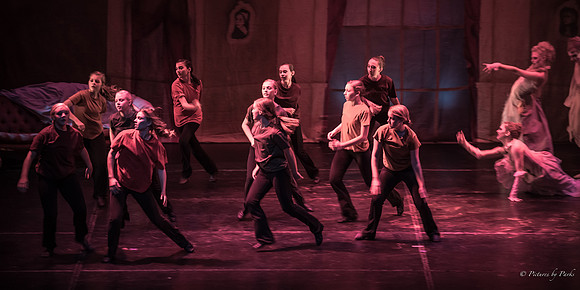 2013 Ghosts by The Griffin Ballet Theatre