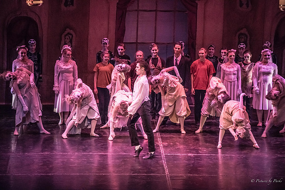 2013 Ghosts by The Griffin Ballet Theatre