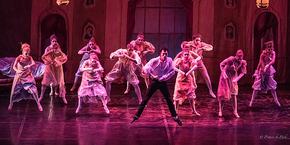 2013 Ghosts by The Griffin Ballet Theatre