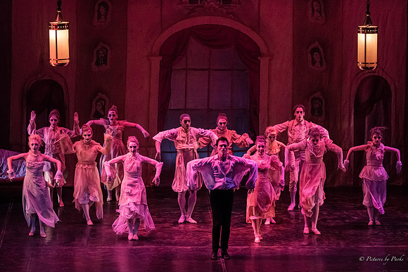 2013 Ghosts by The Griffin Ballet Theatre