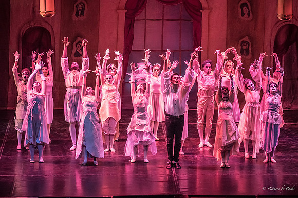 2013 Ghosts by The Griffin Ballet Theatre