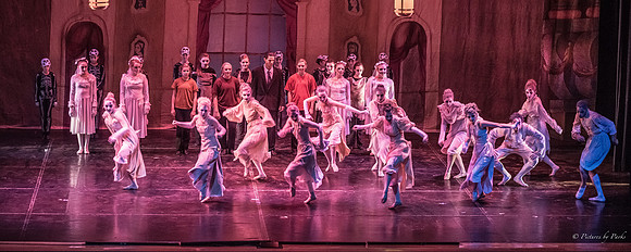 2013 Ghosts by The Griffin Ballet Theatre