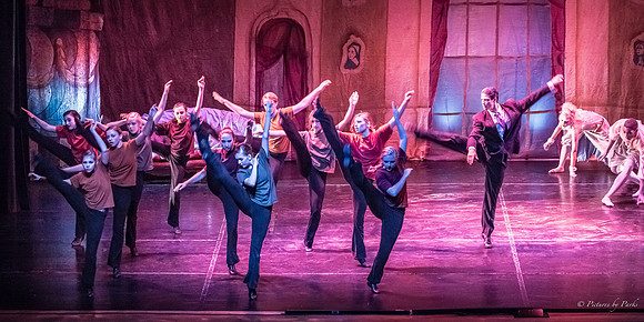 2013 Ghosts by The Griffin Ballet Theatre
