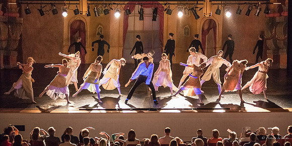 2013 Ghosts by The Griffin Ballet Theatre