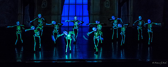 2013 Ghosts by The Griffin Ballet Theatre