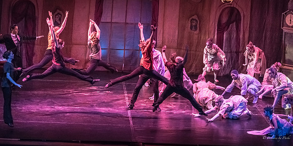 2013 Ghosts by The Griffin Ballet Theatre